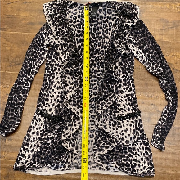 Leopard Print Ruffle Cardigan - Picture 5 of 5